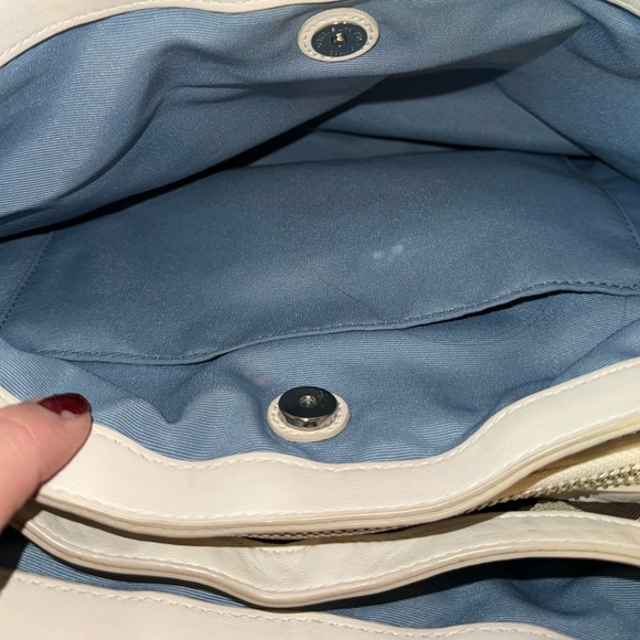 Coach 2010 Cricket Signature Jacquard Handbag - Picture 9 of 10